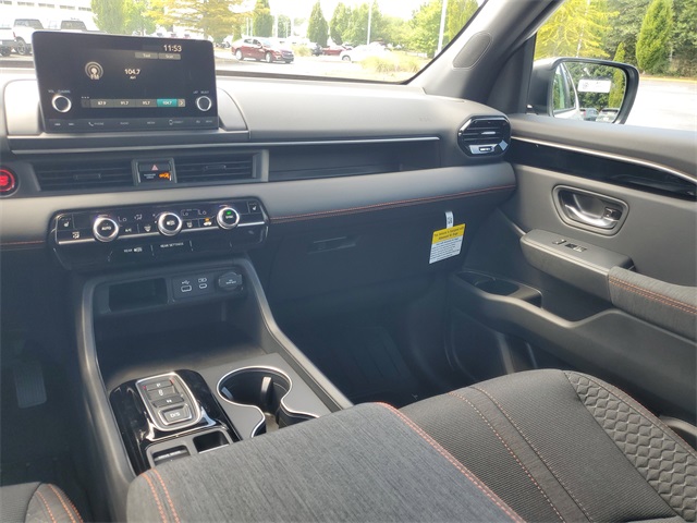 2025 Honda Pilot Sport photo 12