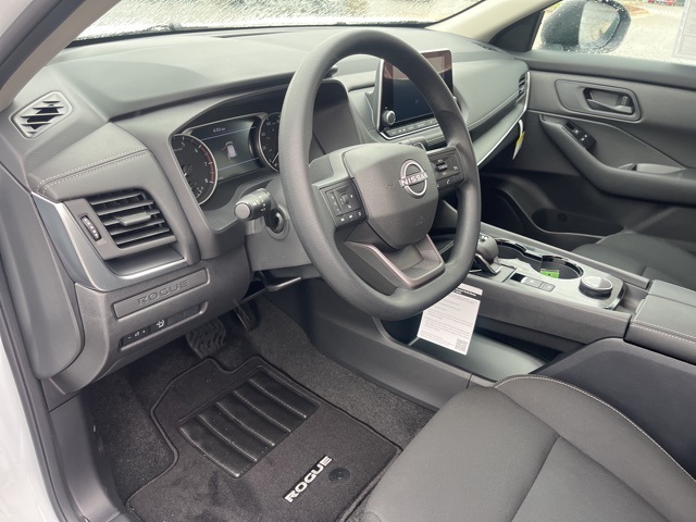 2025 Nissan Rogue S photo 16