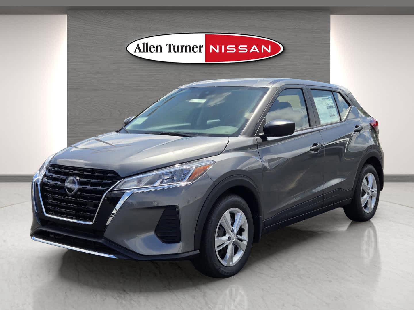 2025 Nissan Kicks Play S photo 3
