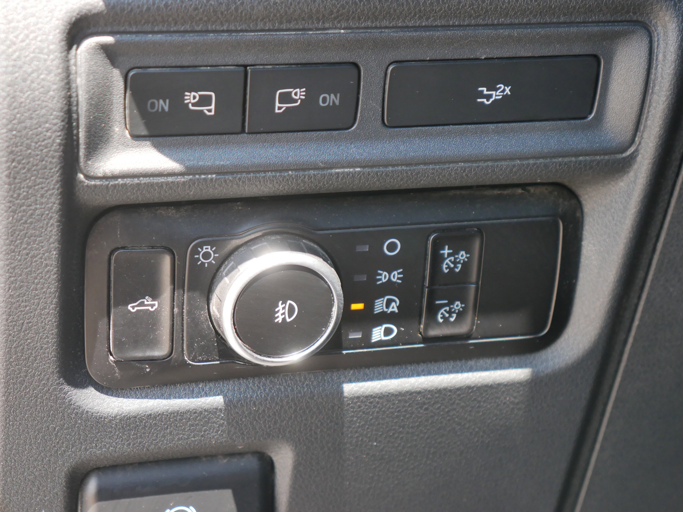 2024 Ford F-150 XLT photo 4