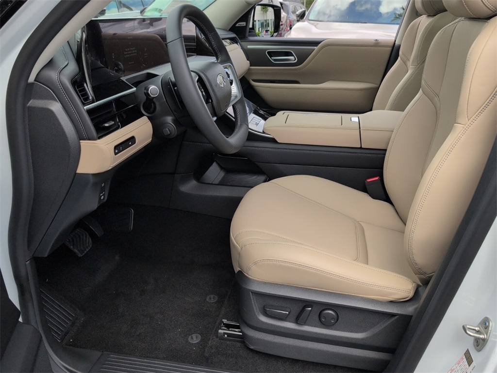 2026 Infiniti QX80 Pure photo 6