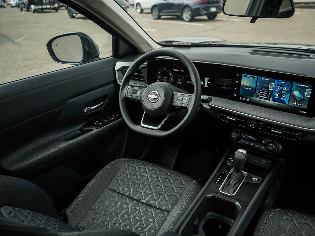 2026 Nissan Kicks SV photo 13