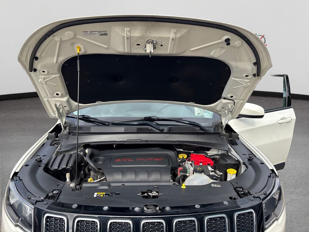 2019 Jeep Compass Latitude photo 13
