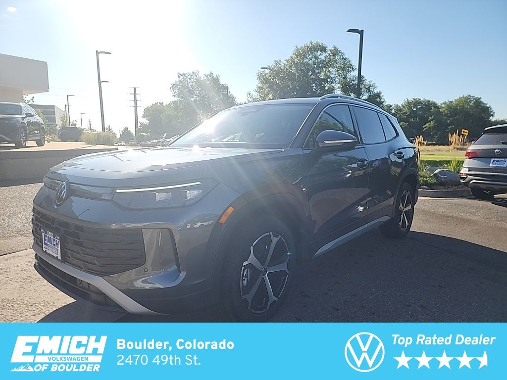 2025 Volkswagen Tiguan SE's photo