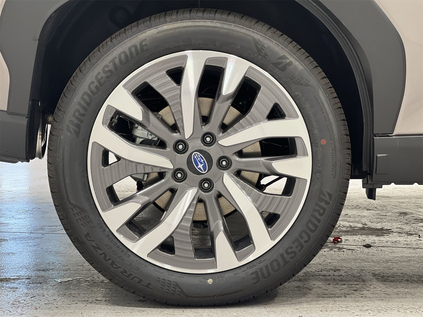 2025 Subaru Forester Touring photo 10