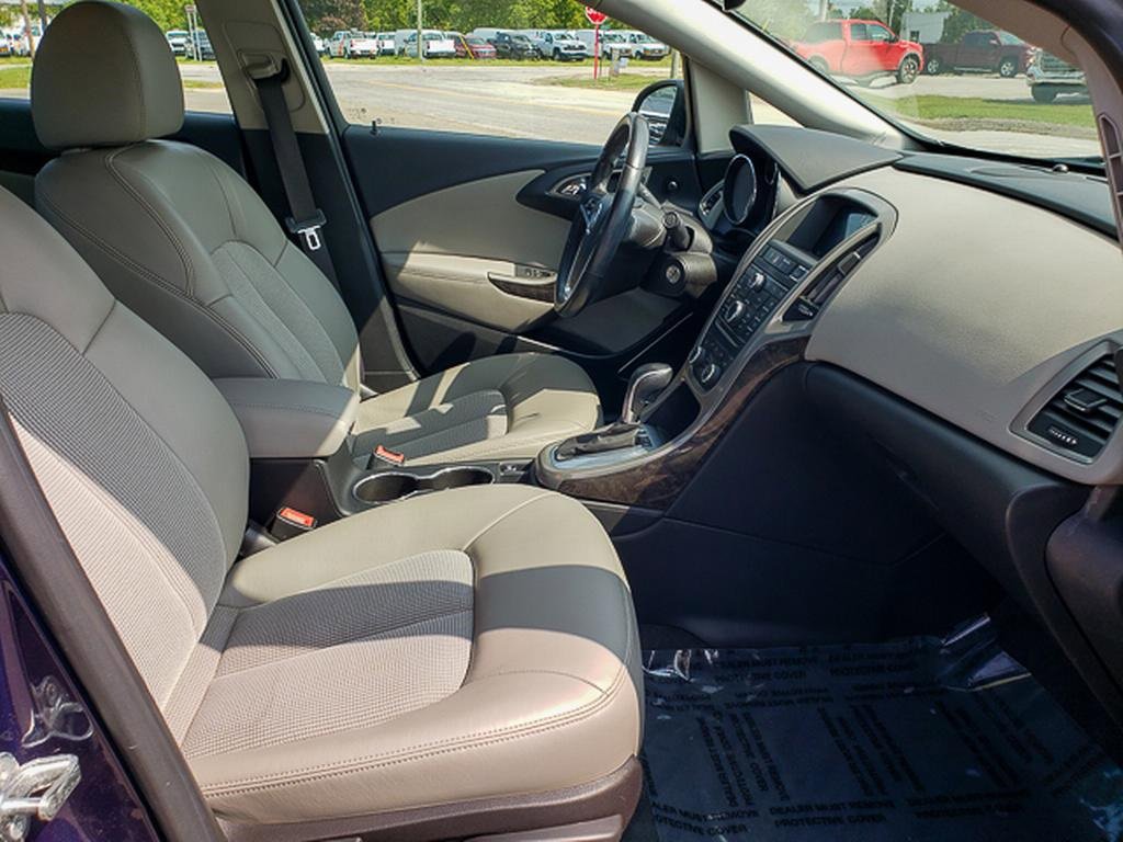 2016 Buick Verano Sport Touring photo 28