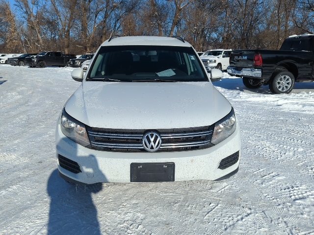 2015 Volkswagen Tiguan S photo 3