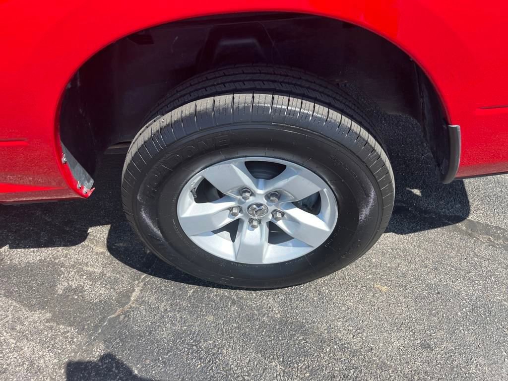 2023 Ram 1500 Classic SLT photo 28