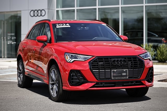 2024 Audi Q3 Premium Plus S line photo 2