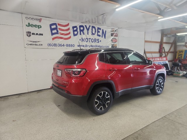 2020 Jeep Compass Trailhawk photo 3