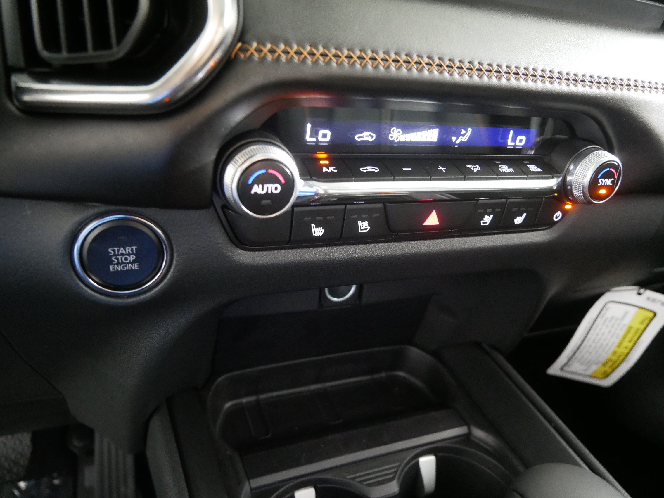 2025 Mazda CX-50 2.5 Premium Plus photo 4