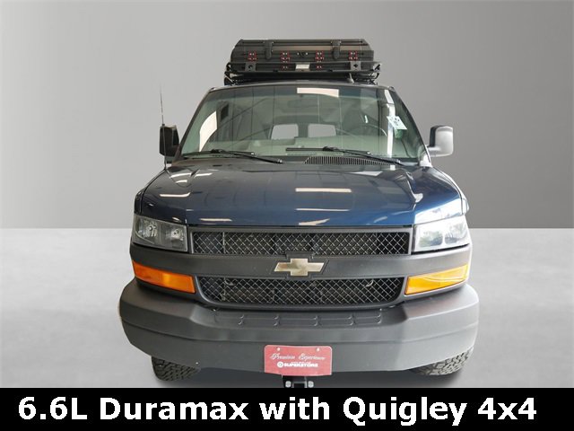 2016 Chevrolet Express Passenger 3500 LT photo 3