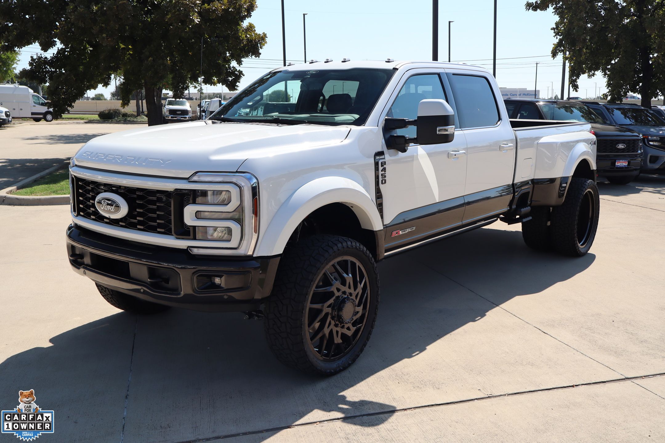 2025 Ford F-450 photo 8