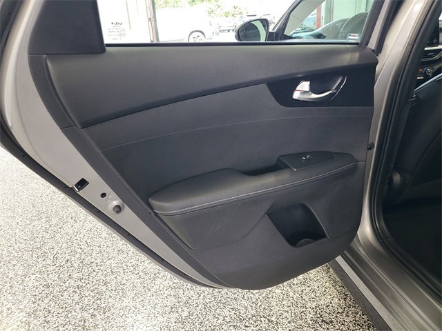 2023 Kia Forte GT-Line photo 22