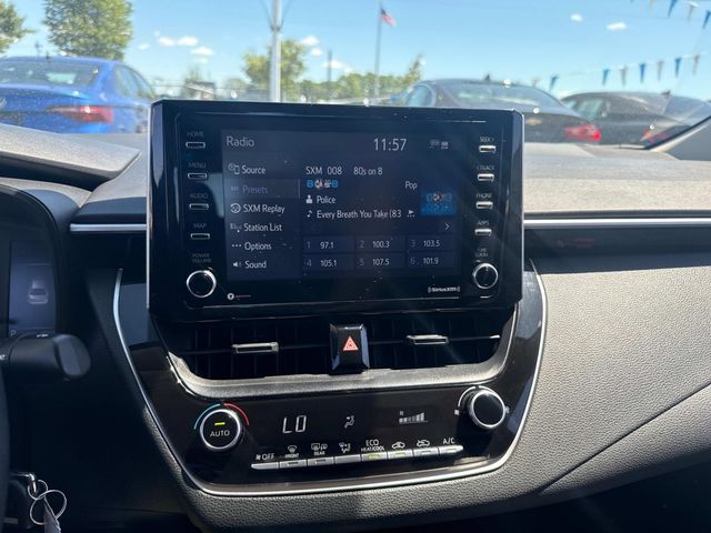 2021 Toyota Corolla LE photo 18