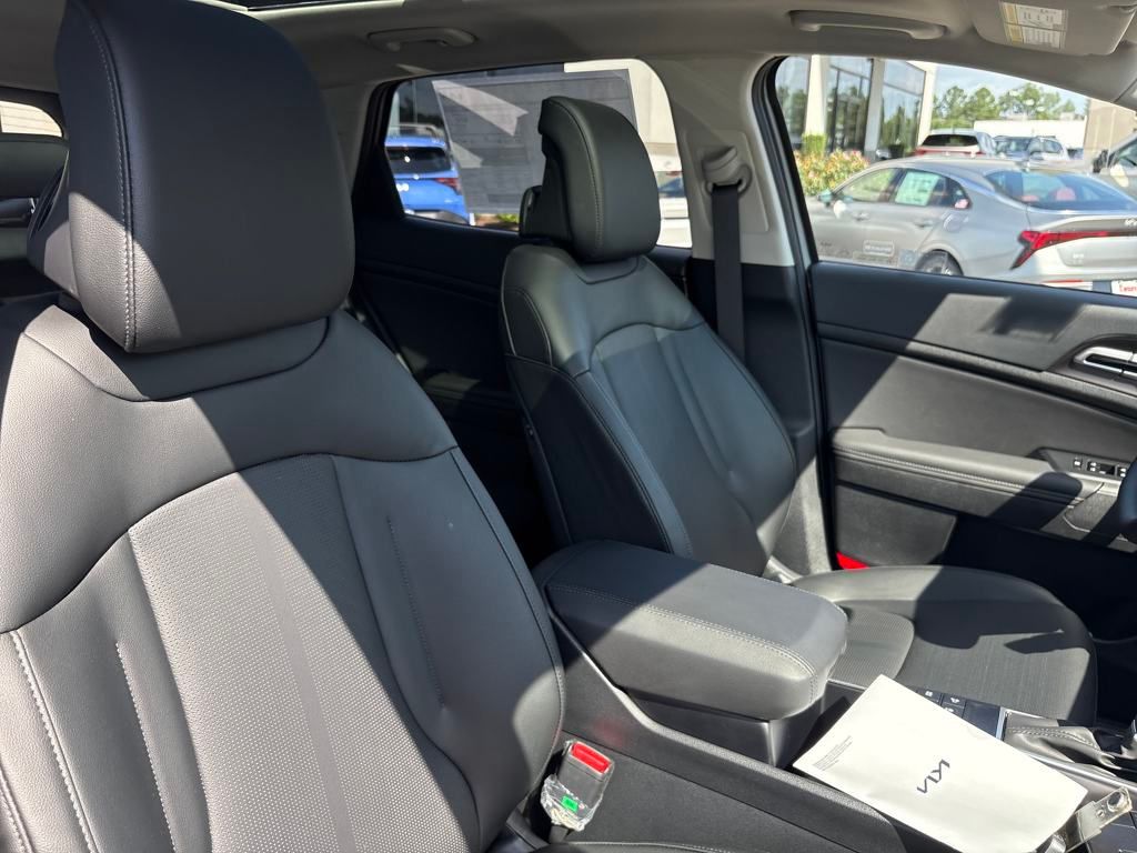 2026 Kia Sportage EX photo 28
