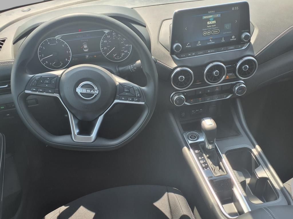 2025 Nissan Sentra SV photo 3