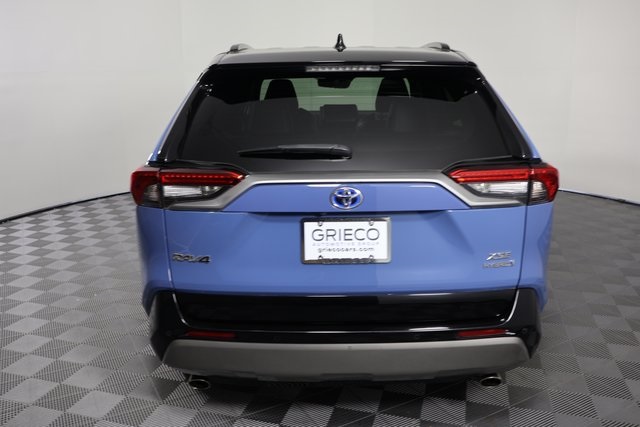2022 Toyota RAV4 Hybrid XSE photo 7