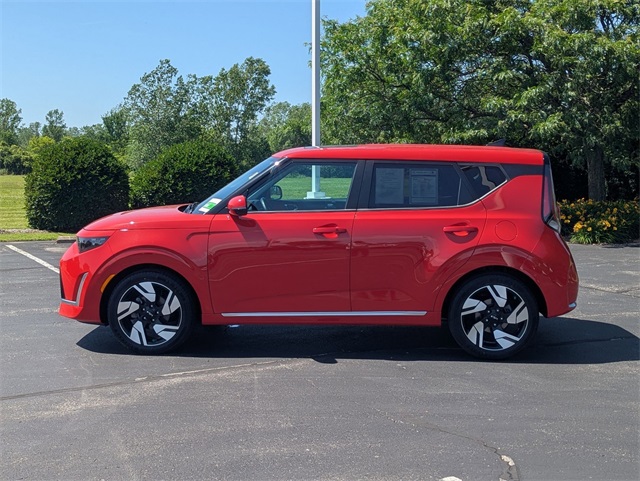 2024 Kia Soul GT-Line photo 7