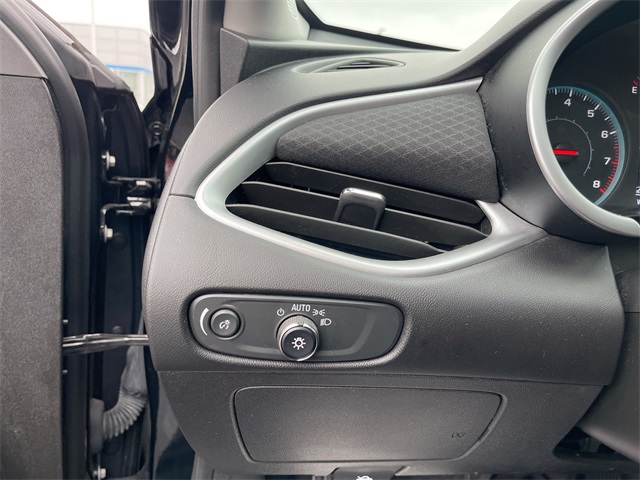 2024 CHEVROLET MALIBU - Image 17