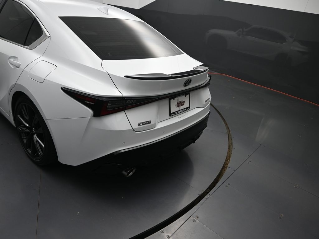 2021 Lexus IS 350 F SPORT photo 6