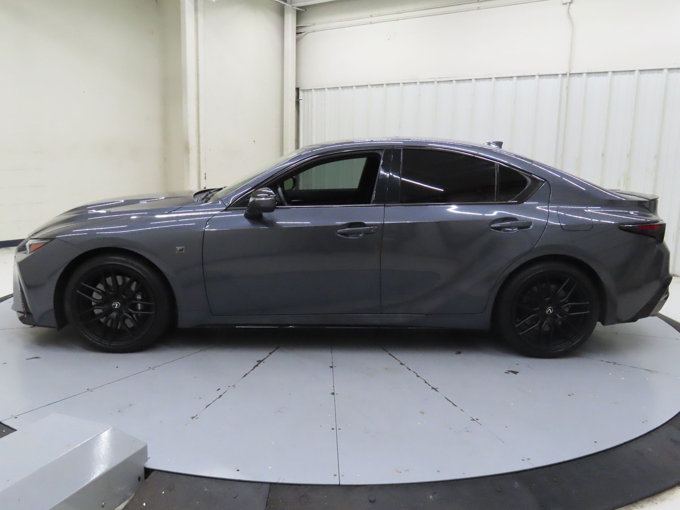 2023 Lexus IS 500 F SPORT Performance photo 6