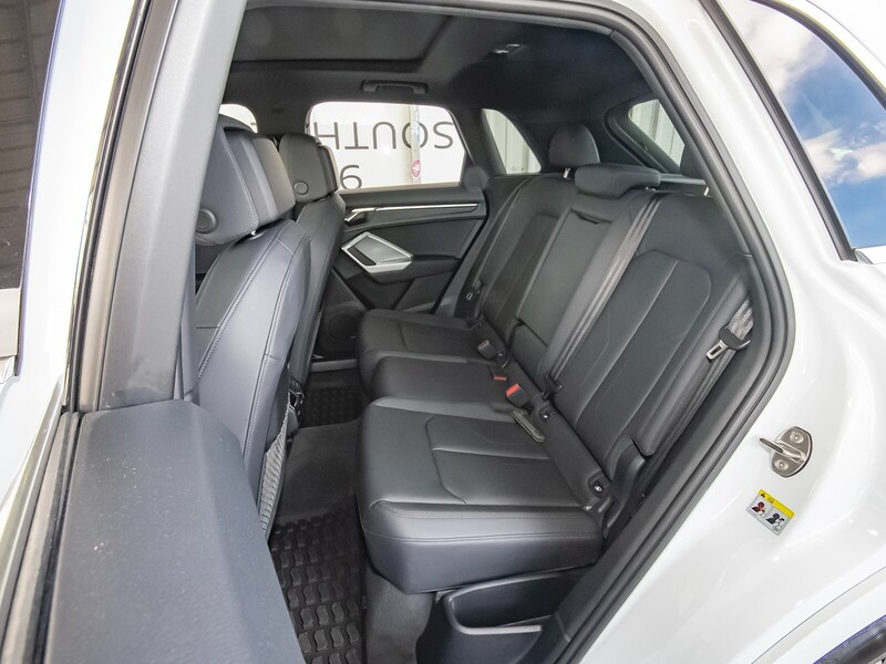 2024 Audi Q3 45 TFSI S line Premium photo 46