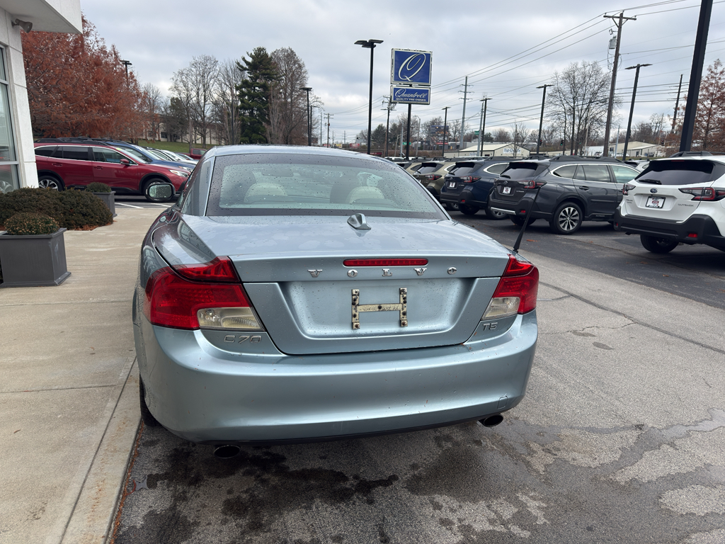 2011 Volvo C70 T5 photo 4