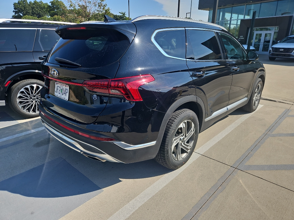 2021 Hyundai Santa Fe SEL photo 3