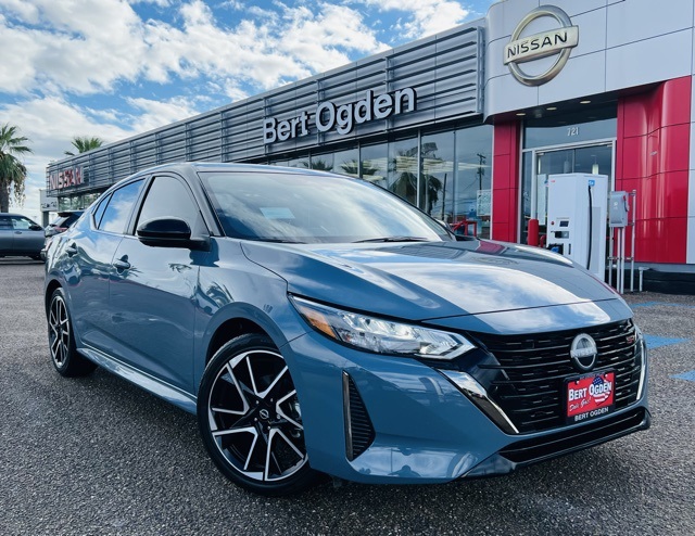 2025 Nissan Sentra SR's photo