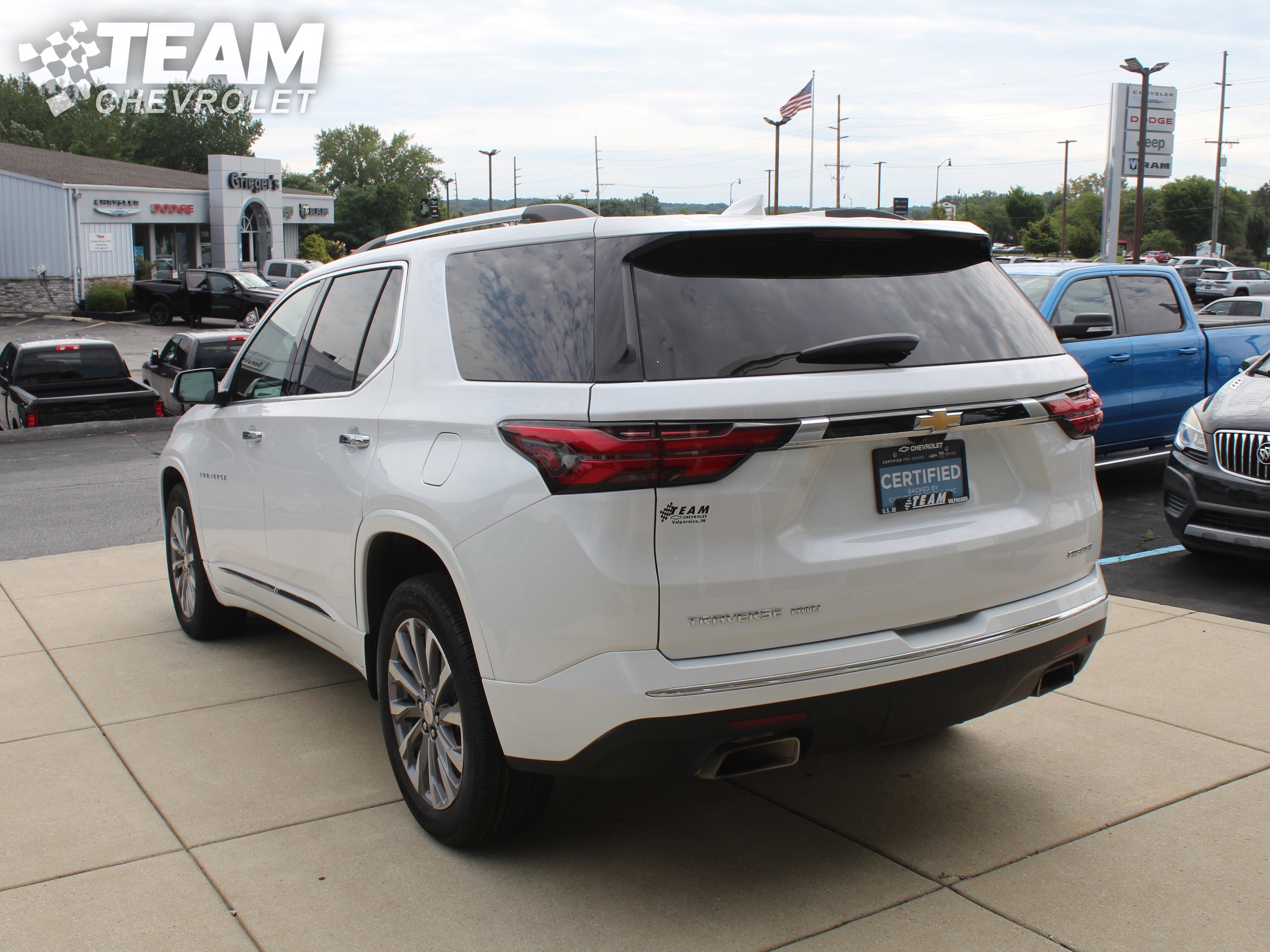 2023 Chevrolet Traverse Premier photo 4