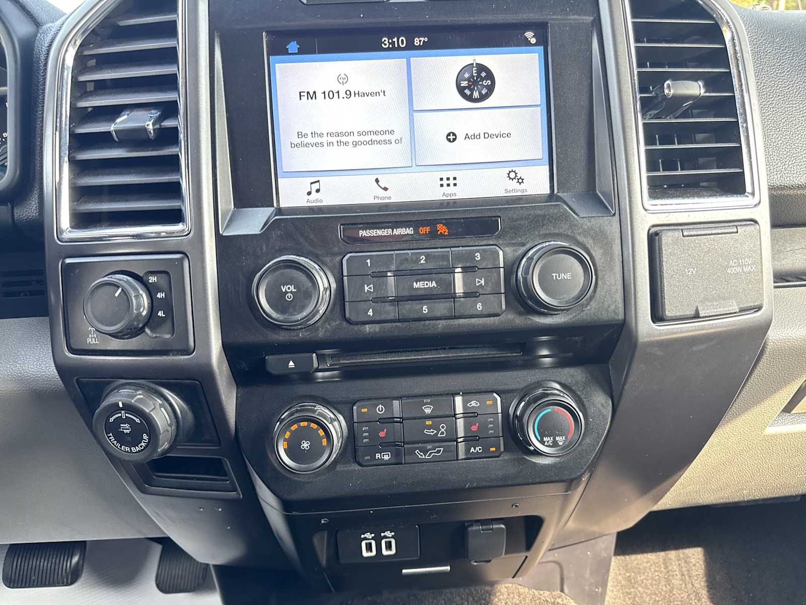2016 Ford F-150 XLT photo 31