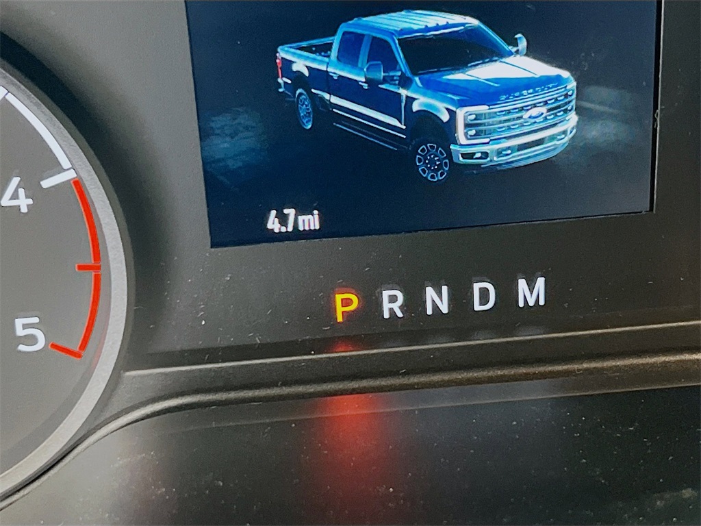 2026 Ford F-250 XLT photo 2
