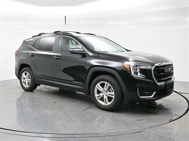 2023 GMC Terrain SLE's photo