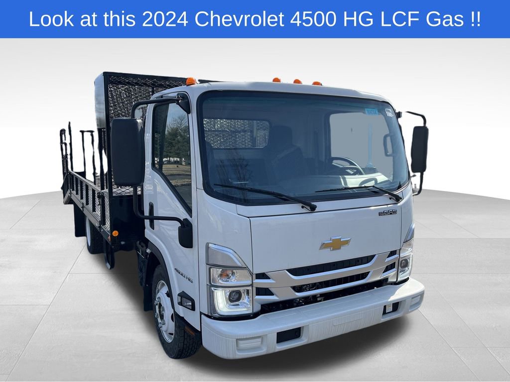 2024 Chevrolet Low Cab Forward Base's photo