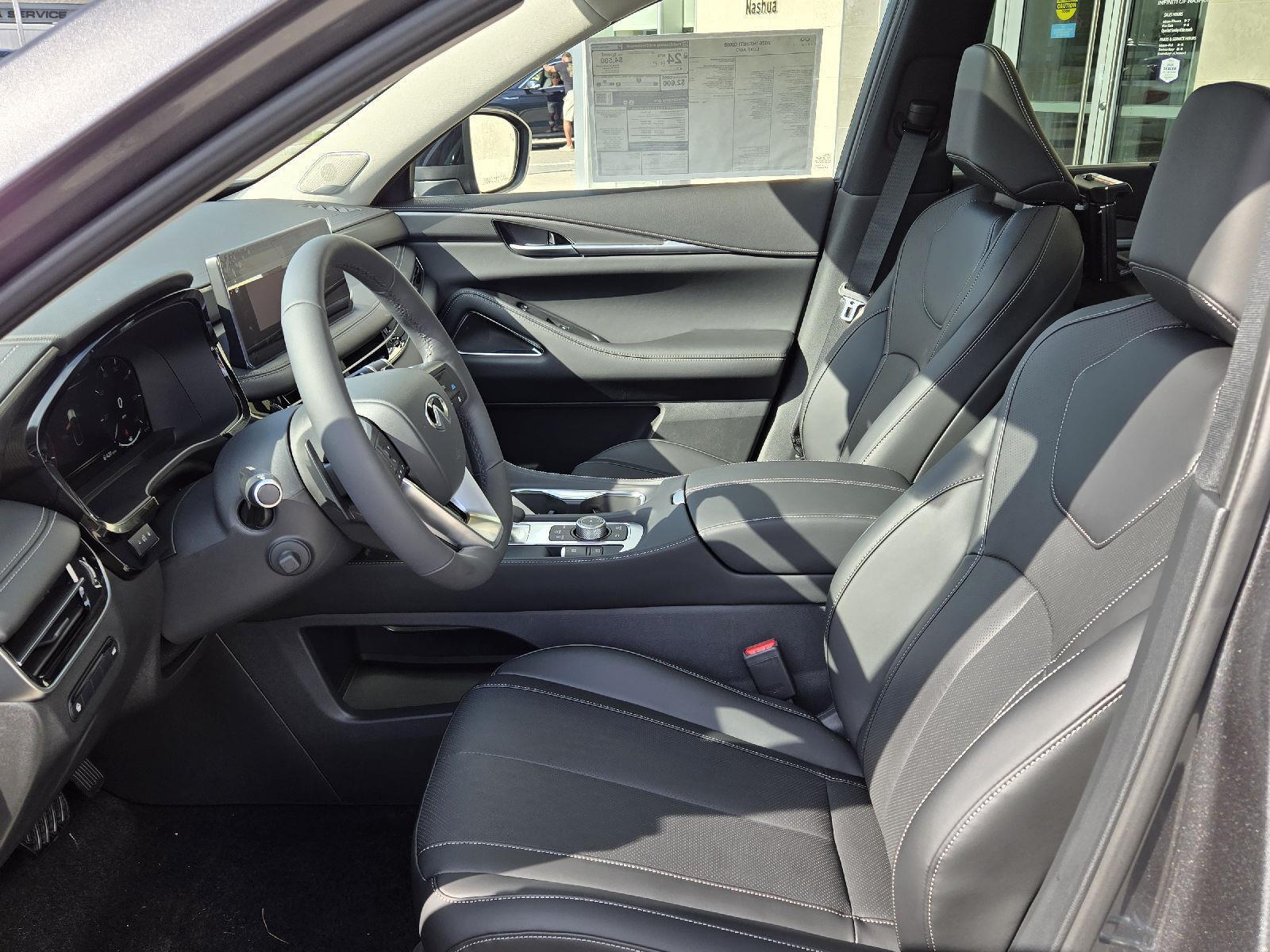2026 Infiniti QX60 Luxe AWD photo 3