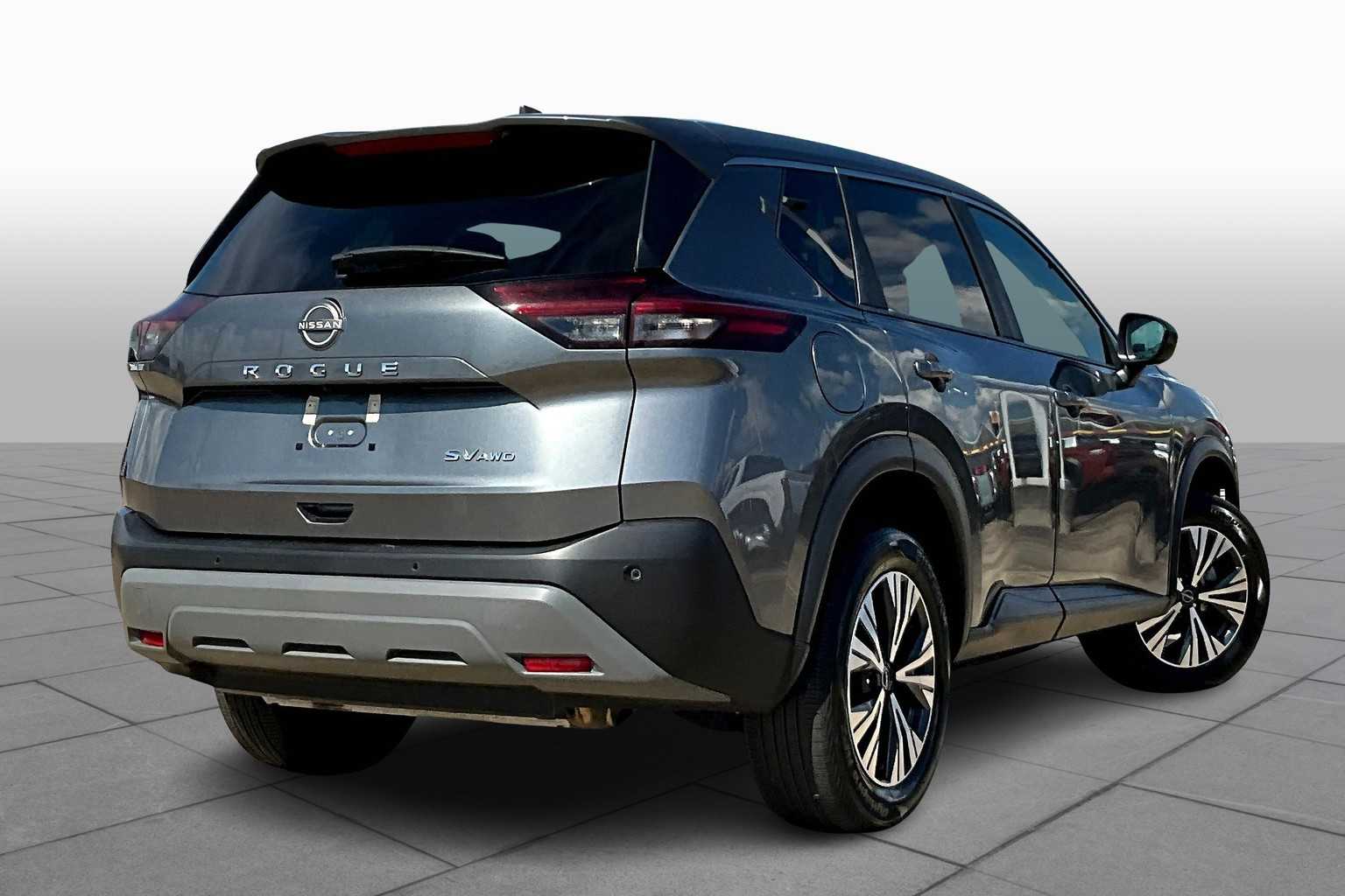 2023 Nissan Rogue SV photo 8