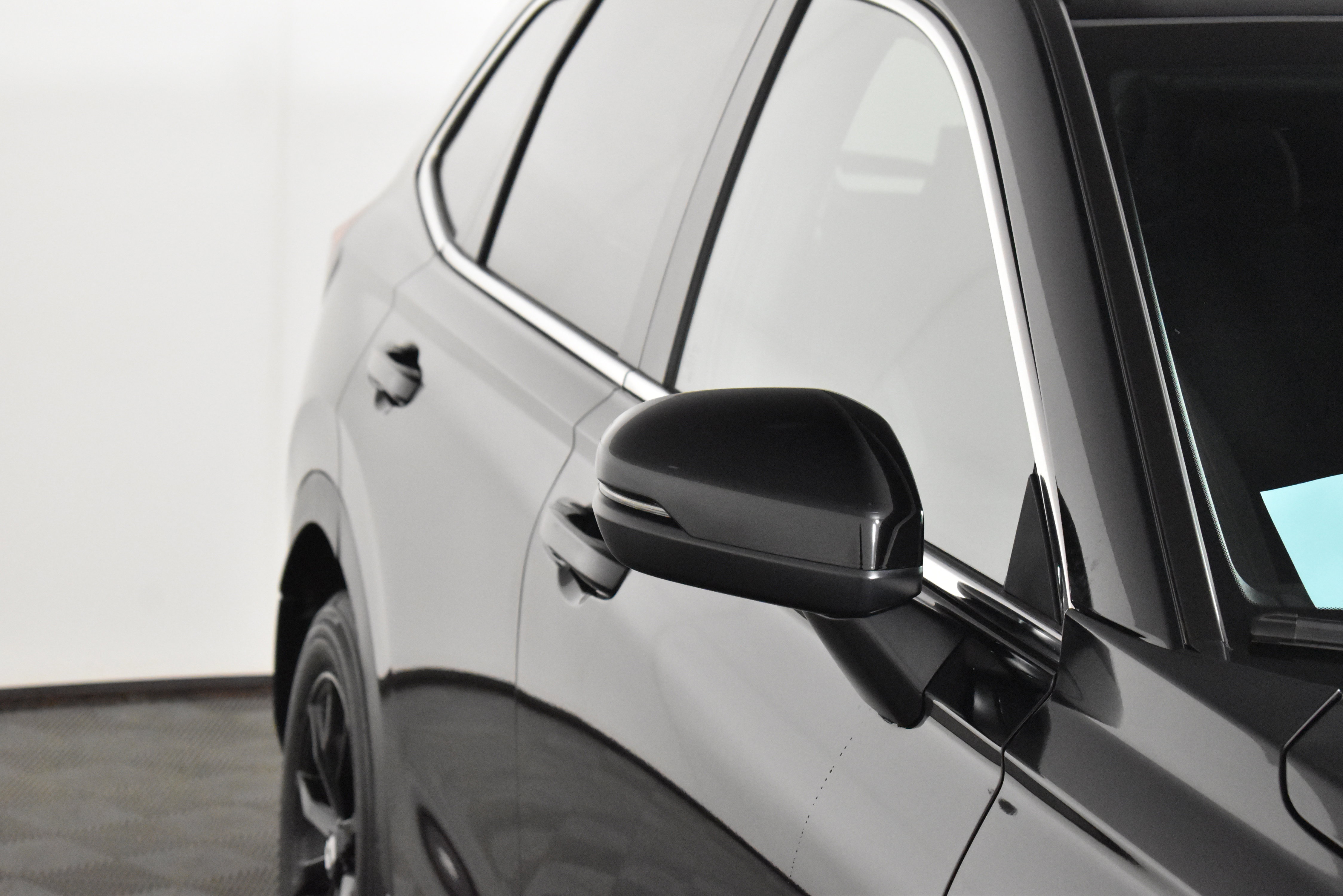 2025 Honda CR-V Hybrid Sport photo 2