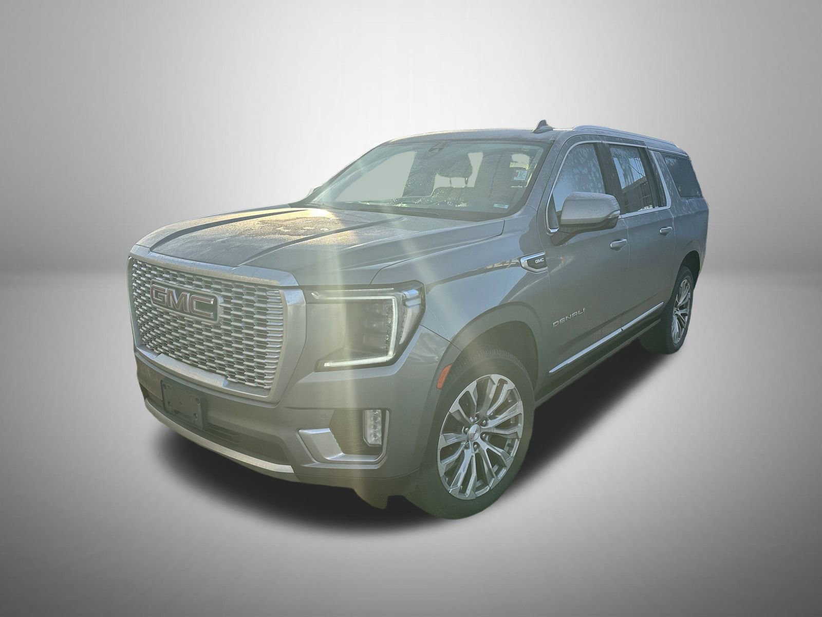 2022 GMC Yukon XL Denali's photo