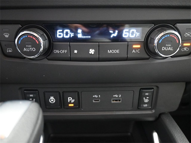 2025 Nissan Frontier SV photo 3
