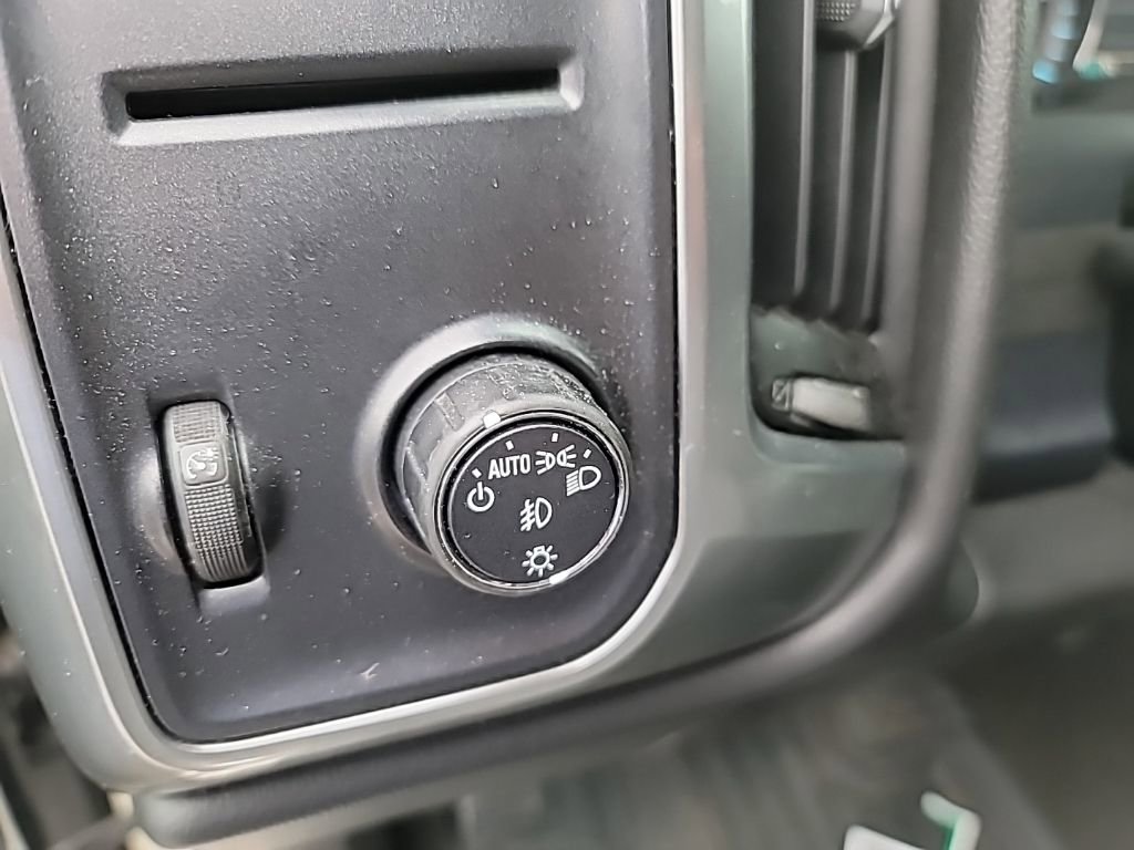 2015 Chevrolet Silverado 1500 LT photo 15