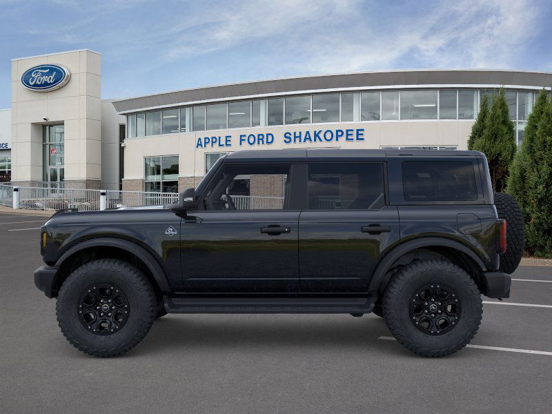 2025 Ford Bronco Outer Banks photo 3