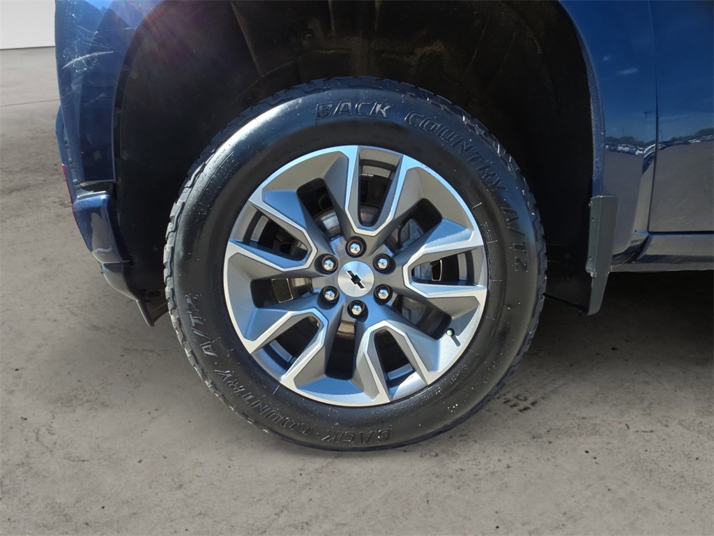 2019 Chevrolet Silverado 1500 RST photo 14