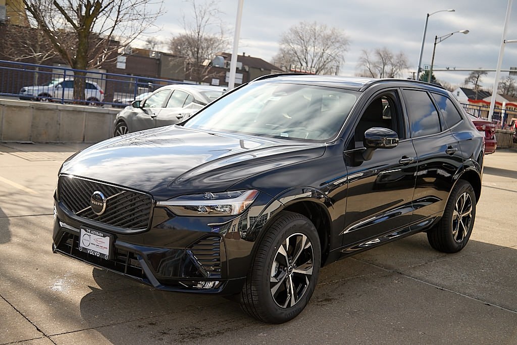 2026 VOLVO XC60 - Image 5