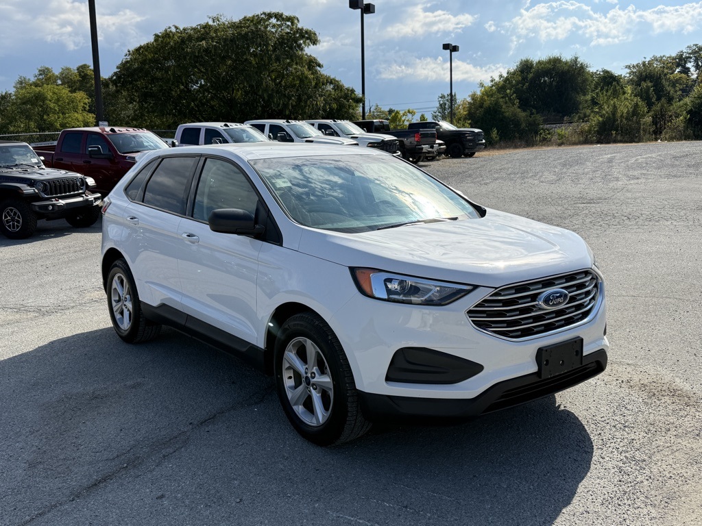 2020 Ford Edge SE photo 4