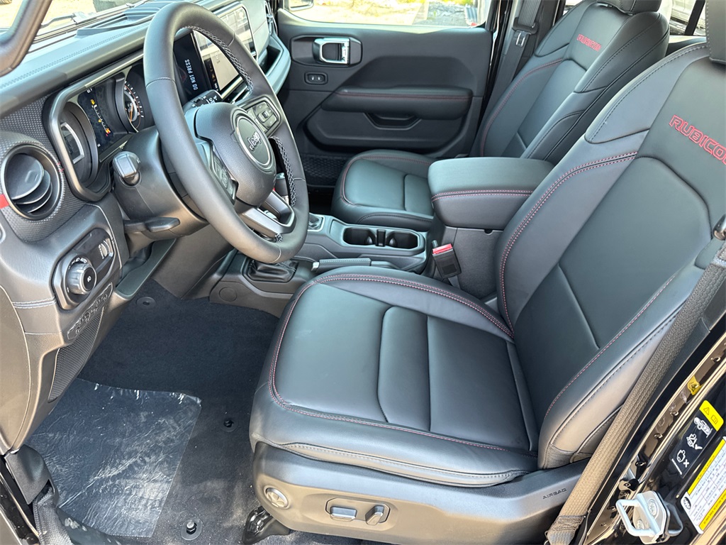 2025 Jeep Wrangler Rubicon photo 23
