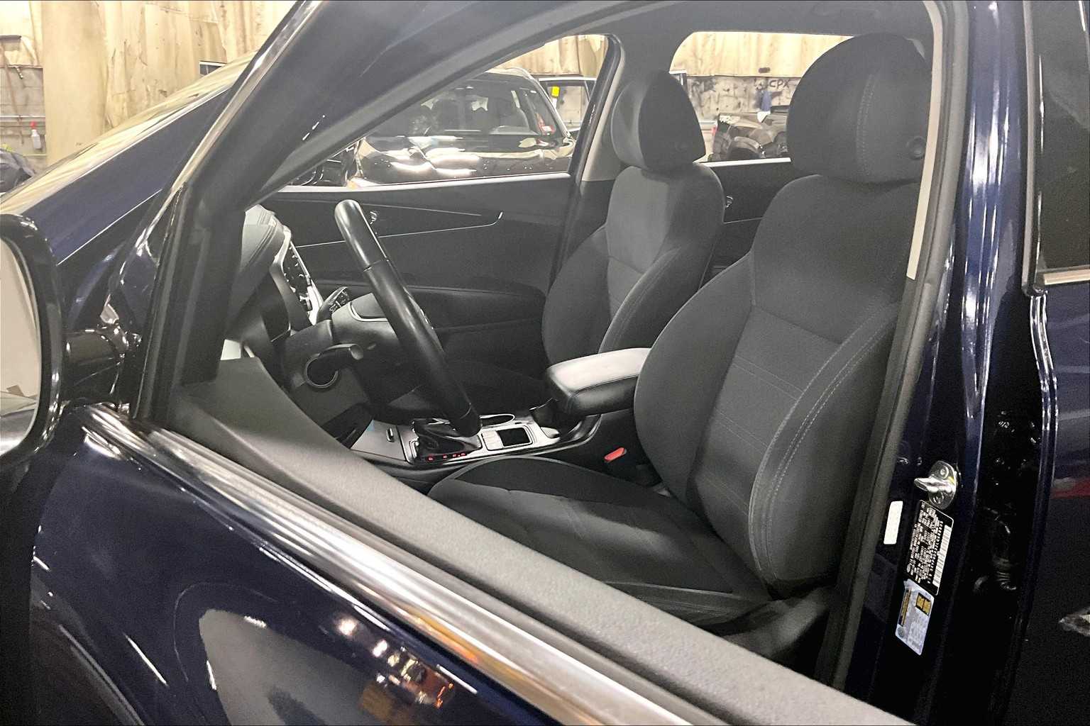 2020 Kia Sorento LX photo 7