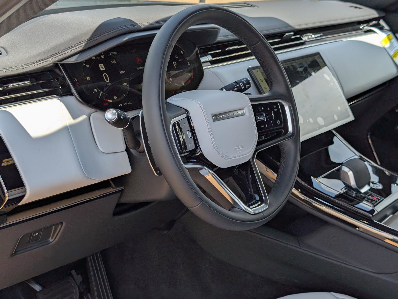 2025 Land Rover Range Rover Sport SE photo 19