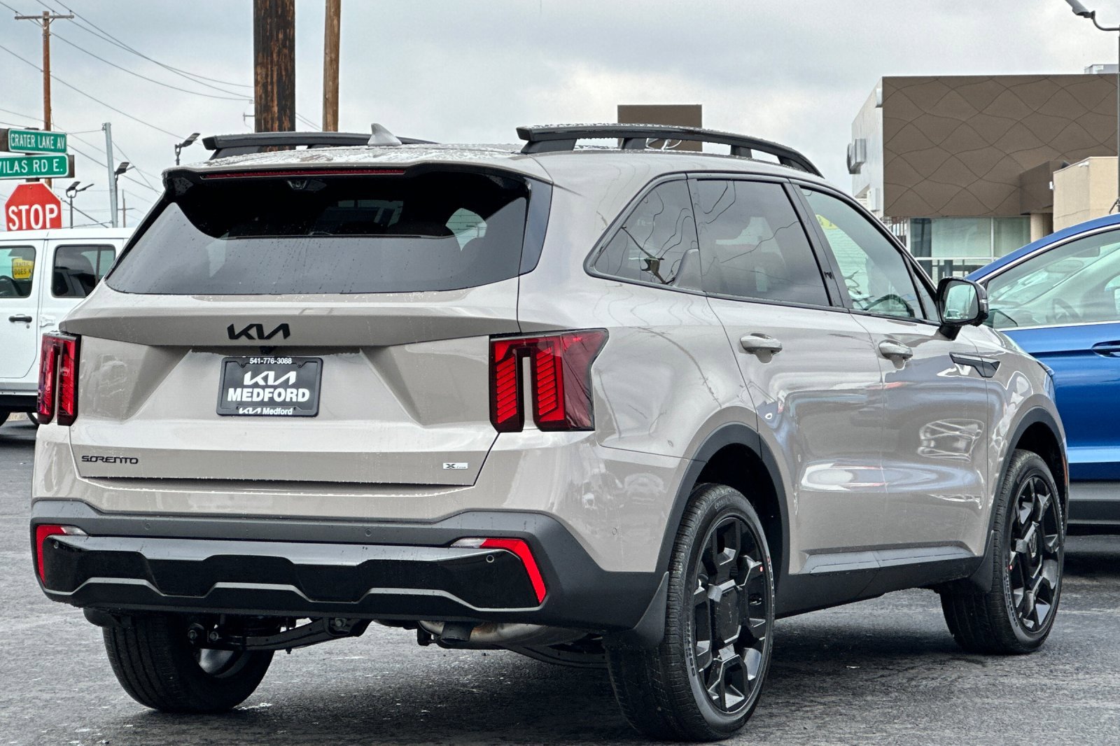 2026 Kia Sorento X-Line SX Prestige photo 4