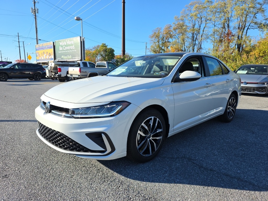 2026 Volkswagen Jetta SE's photo